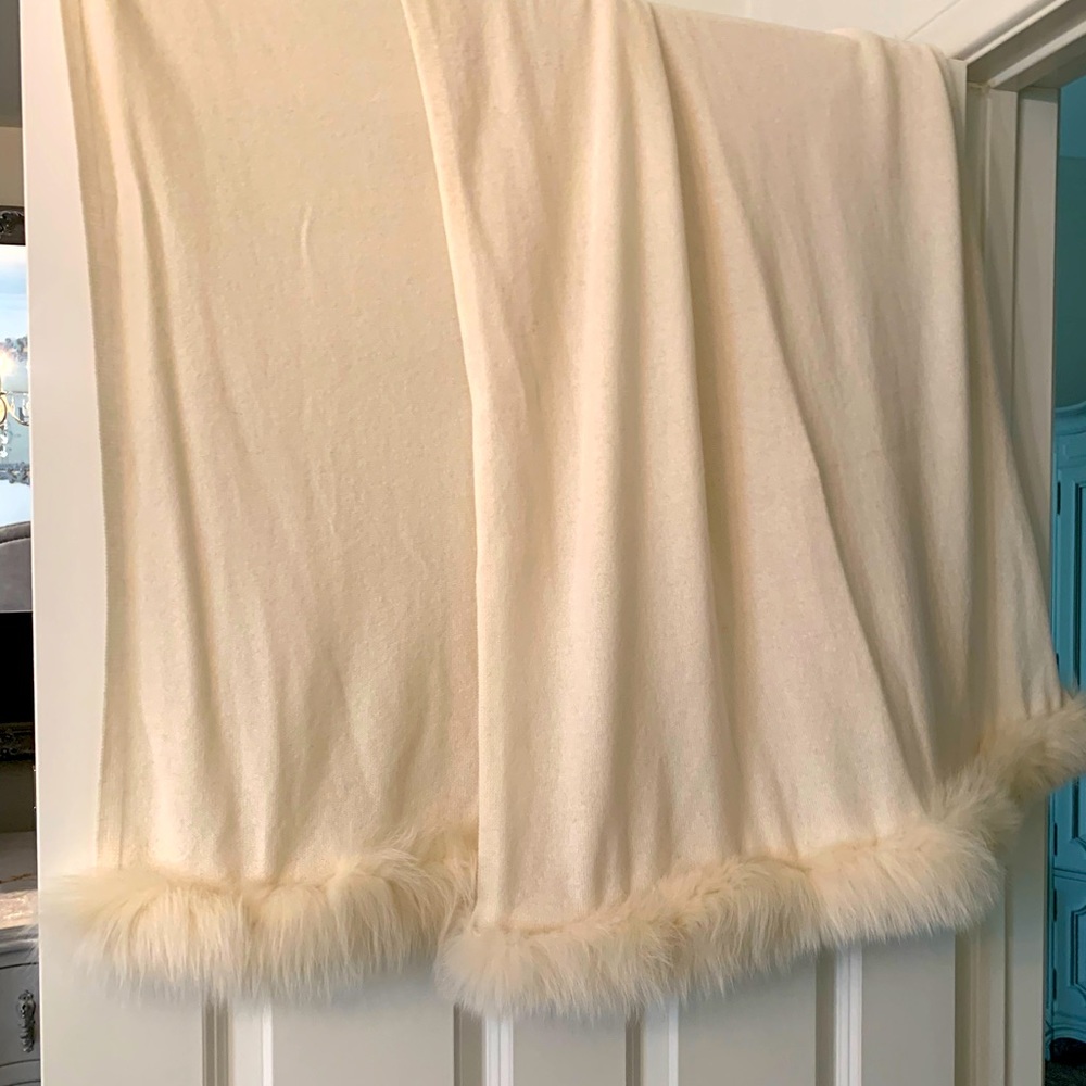 100% Cashmere Pashmina Shawl by Jacqueline Lampert, ASPEN TRUE founder/designer